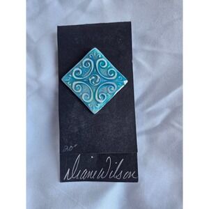 Diane Wilson handformed porcelain clay brooch/slide New